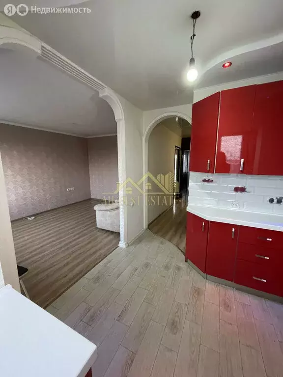 3-комнатная квартира: Владикавказ, Краснодонская улица, 10 (61 м) - Фото 1