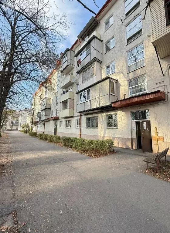 2-комнатная квартира: Нальчик, улица Площадь Коммунаров, 15 (39.6 м) - Фото 1