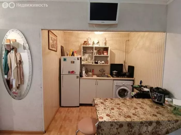 3-комнатная квартира: Евпатория, Тесный переулок, 10 (45 м) - Фото 2