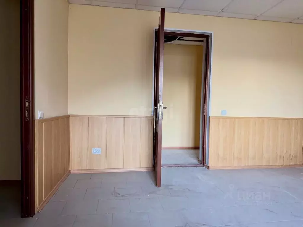 Офис в Смоленская область, Ярцево Ольховская ул., 7 (356 м) - Фото 1