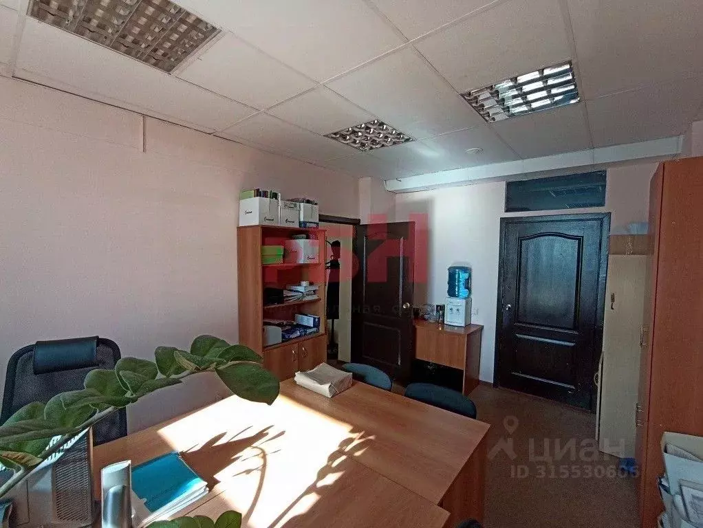 Офис в Курганская область, Курган ул. Куйбышева, 35 (42 м) - Фото 1