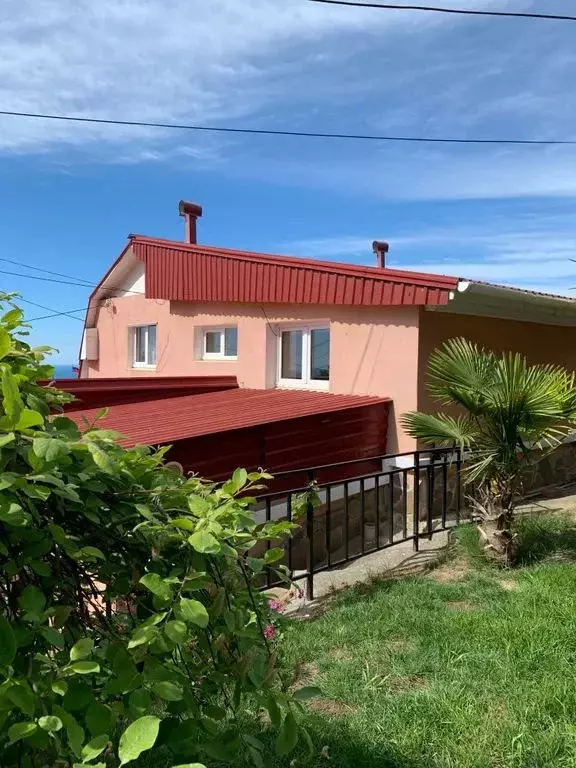 Дом в Крым, Ялта муниципальный округ, Никита пгт ул. Кедровая (100 м) - Фото 1