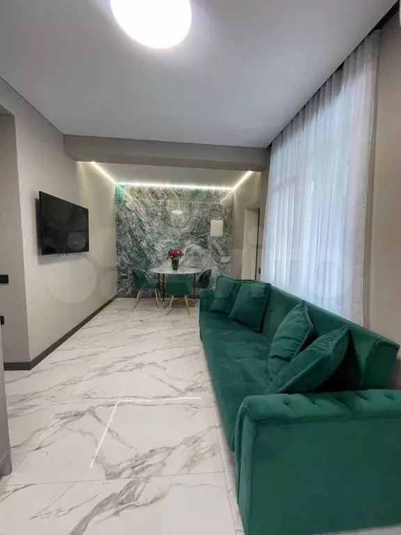 3-к. квартира, 70 м, 1/4 эт. - Фото 0