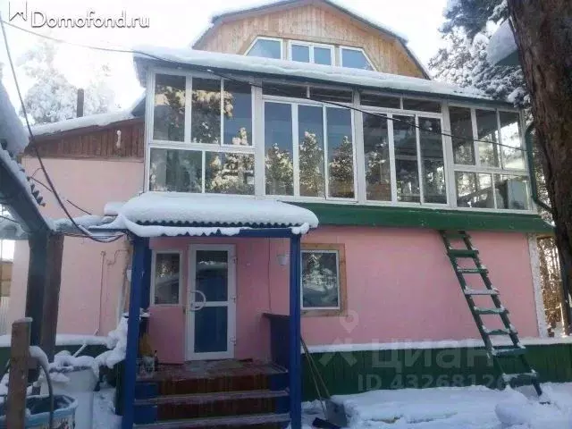 Дом в Саха (Якутия), Якутск ул. Билибина, 19/23 (180 м) - Фото 1