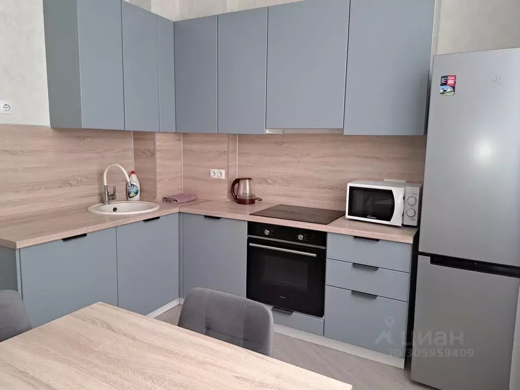 2-к кв. Татарстан, Казань ул. Адоратского, 1Б (75.0 м) - Фото 1
