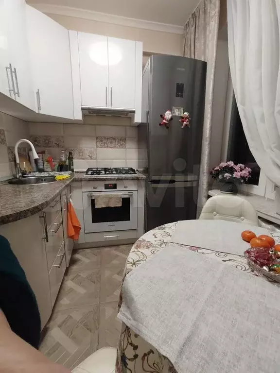 3-к. квартира, 60 м, 2/9 эт. - Фото 1