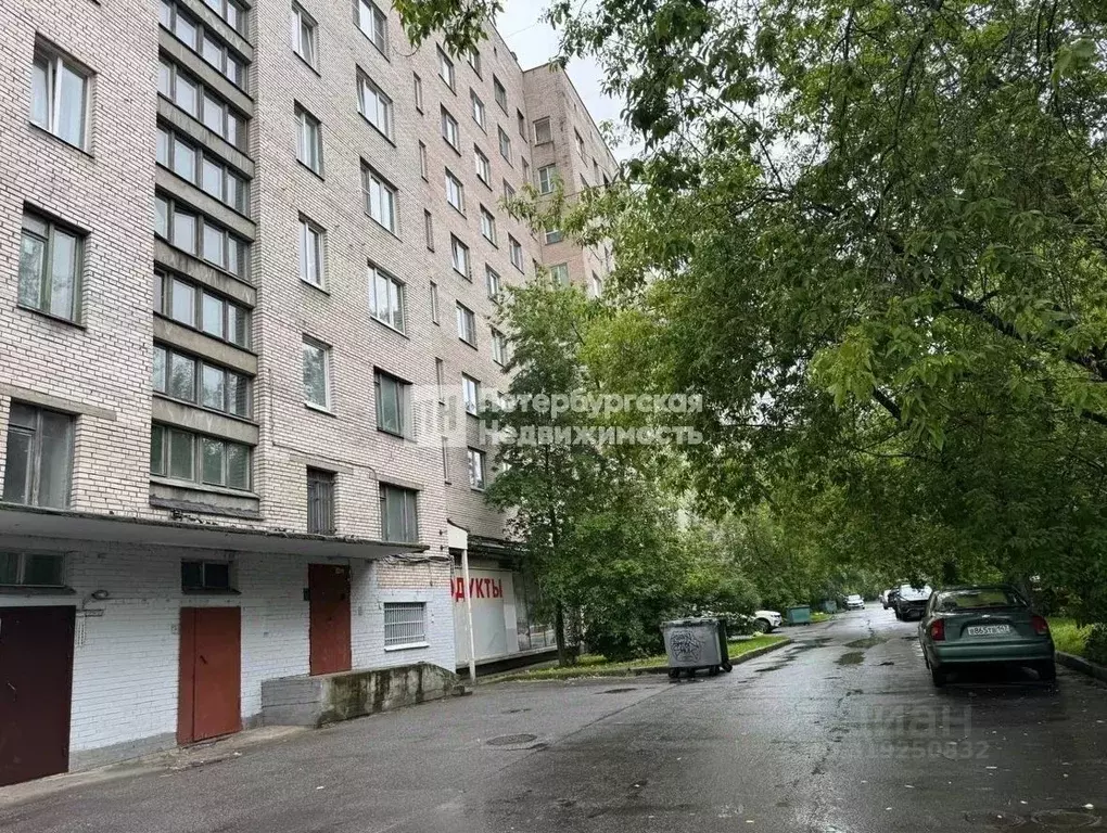 3-к кв. Санкт-Петербург просп. Ветеранов, 43 (57.5 м) - Фото 0