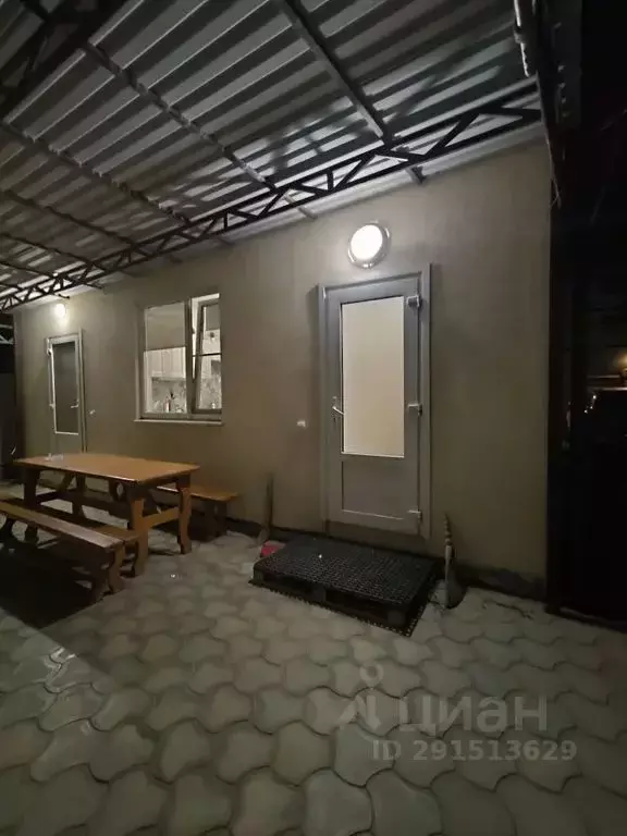 Дом в Краснодарский край, Темрюкский район, Голубицкое с/пос, ... - Фото 2