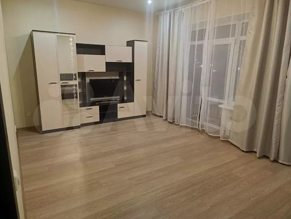 1-к. квартира, 40 м, 2/6 эт. - Фото 0