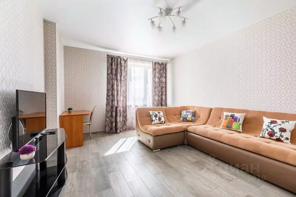 2-к кв. Татарстан, Казань ул. Павлюхина, 110Г (75.0 м) - Фото 1