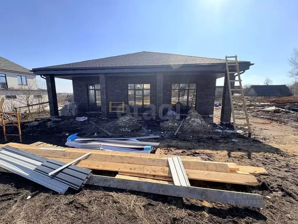 Дом в Брянская область, Брянский район, Супоневское с/пос, д. ... - Фото 1