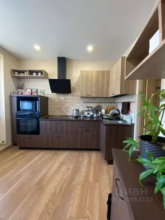 3-к кв. Волгоградская область, Волгоград пос. Ангарский, ул. ... - Фото 1