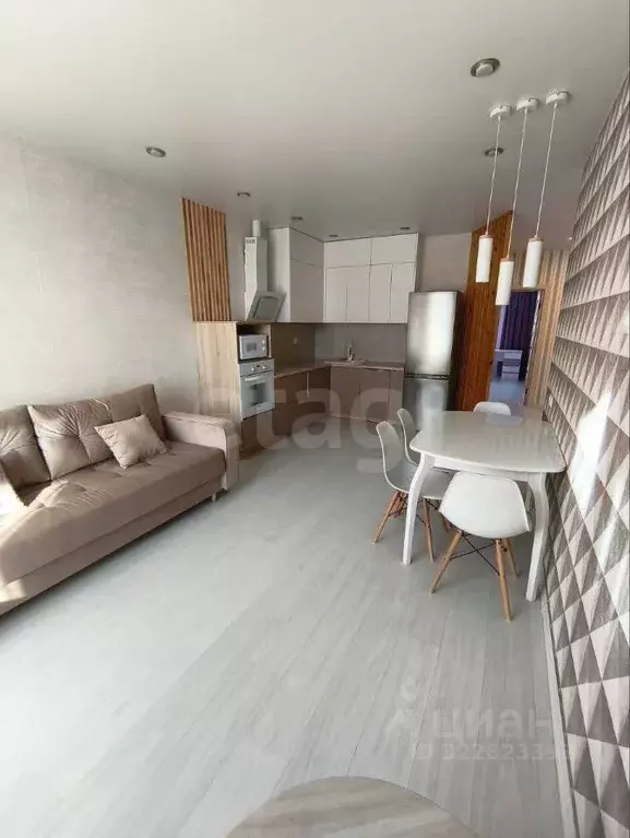 3-к кв. Тюменская область, Тюмень ул. Фармана Салманова, 12 (61.5 м) - Фото 1