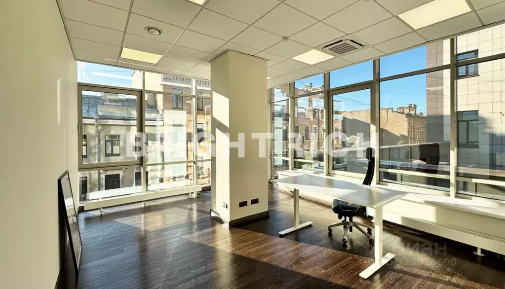 Офис в Санкт-Петербург 6-я Красноармейская ул., 5-7 (385 м) - Фото 1