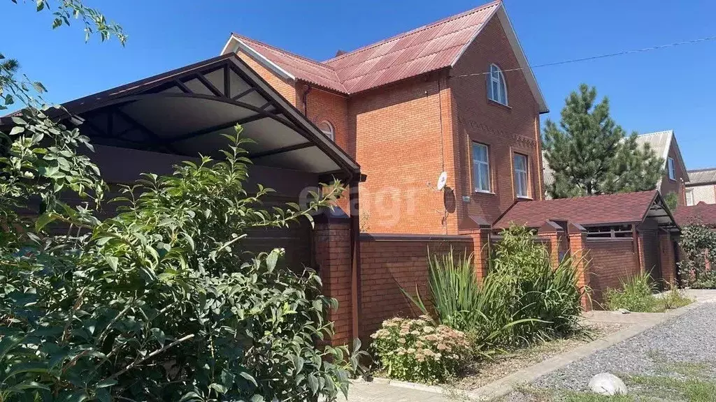 Дом в Ростовская область, Батайск ул. 2-я Озерная (266 м) - Фото 1