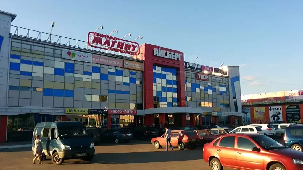 Торговая площадь в Саратовская область, Балашов ул. 30 лет Победы, 156 ... - Фото 0