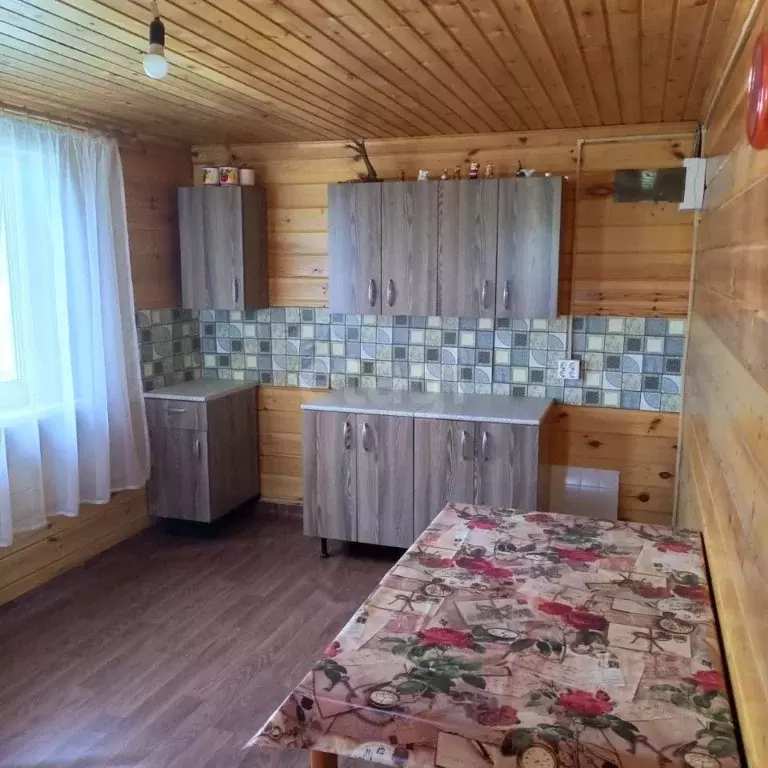 Дом в Красноярский край, Большемуртинско-Сухобузимский округ, с. ... - Фото 1