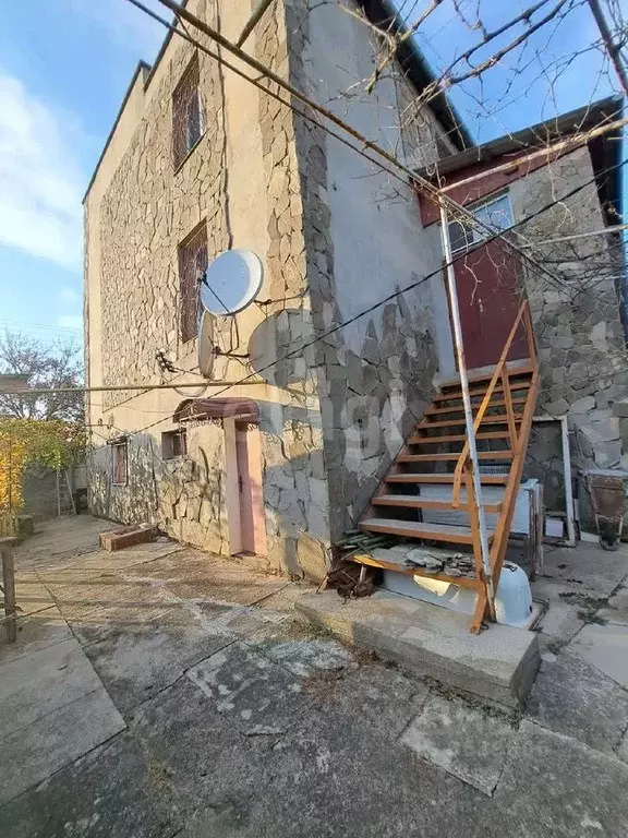 Дом в Крым, Саки ул. Номана Челебиджихана (278 м) - Фото 0