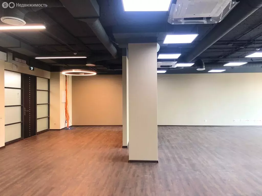 Офис (686 м) - Фото 1