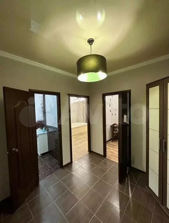 1-к. квартира, 52 м, 1/5 эт. - Фото 1