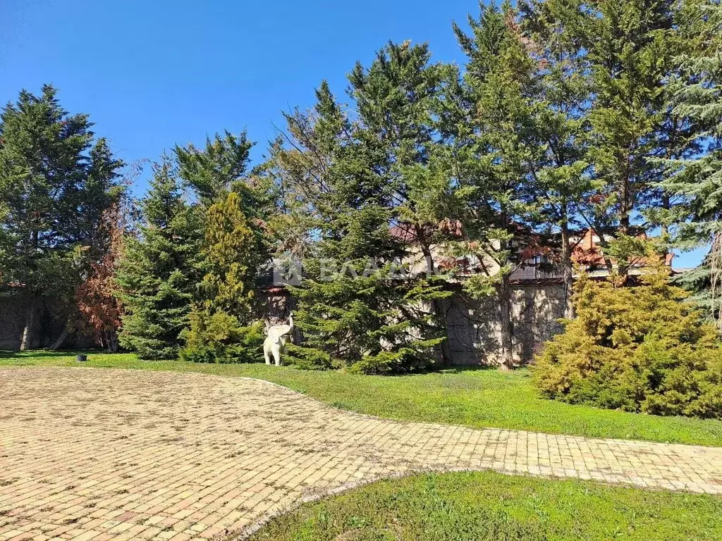Участок в Крым, Симферопольский район, Молодежное пгт ул. ... - Фото 1