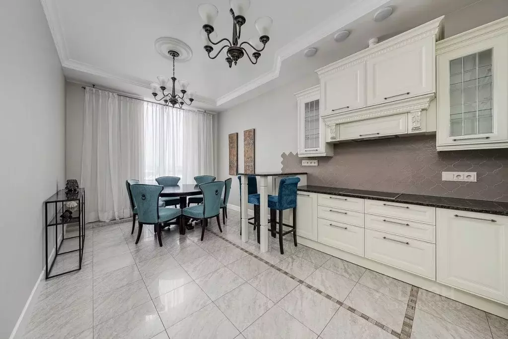 3-к кв. Москва Мосфильмовская ул., 8 (130.0 м) - Фото 1