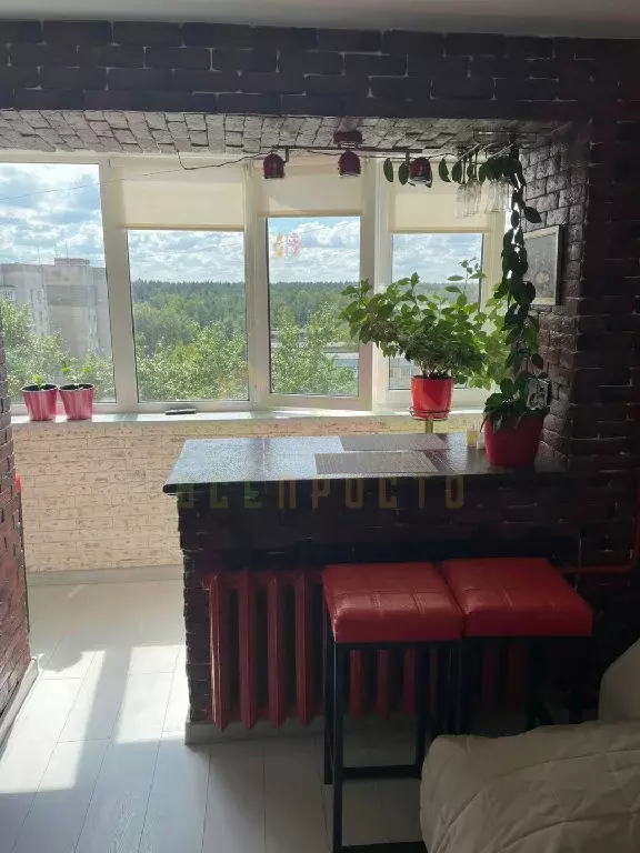 Продается 2-комнатная квартира - Фото 1