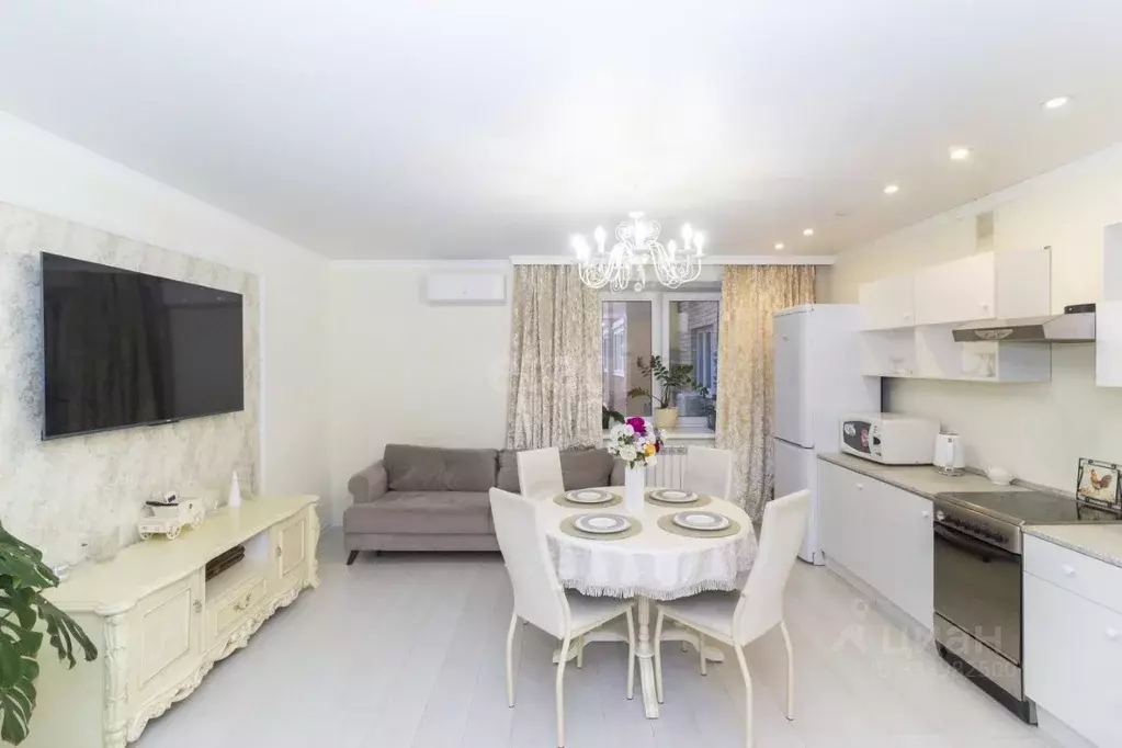3-к кв. Тюменская область, Тюмень ул. Восстания, 19к3 (88.0 м) - Фото 1