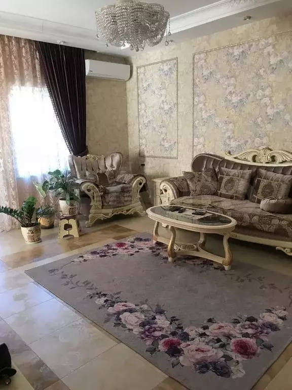 Дом 240 м на участке 2,4 сот. - Фото 0