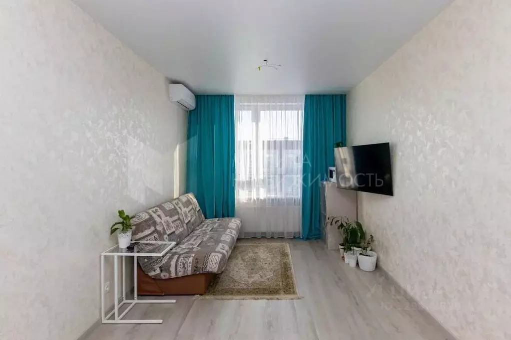 1-к кв. Тюменская область, Тюмень ул. Стройотрядовская, 8 (40.0 м) - Фото 1