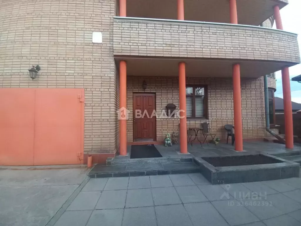 Дом в Иркутская область, Ангарск ул. 40 лет Октября, 37/1 (200 м) - Фото 1