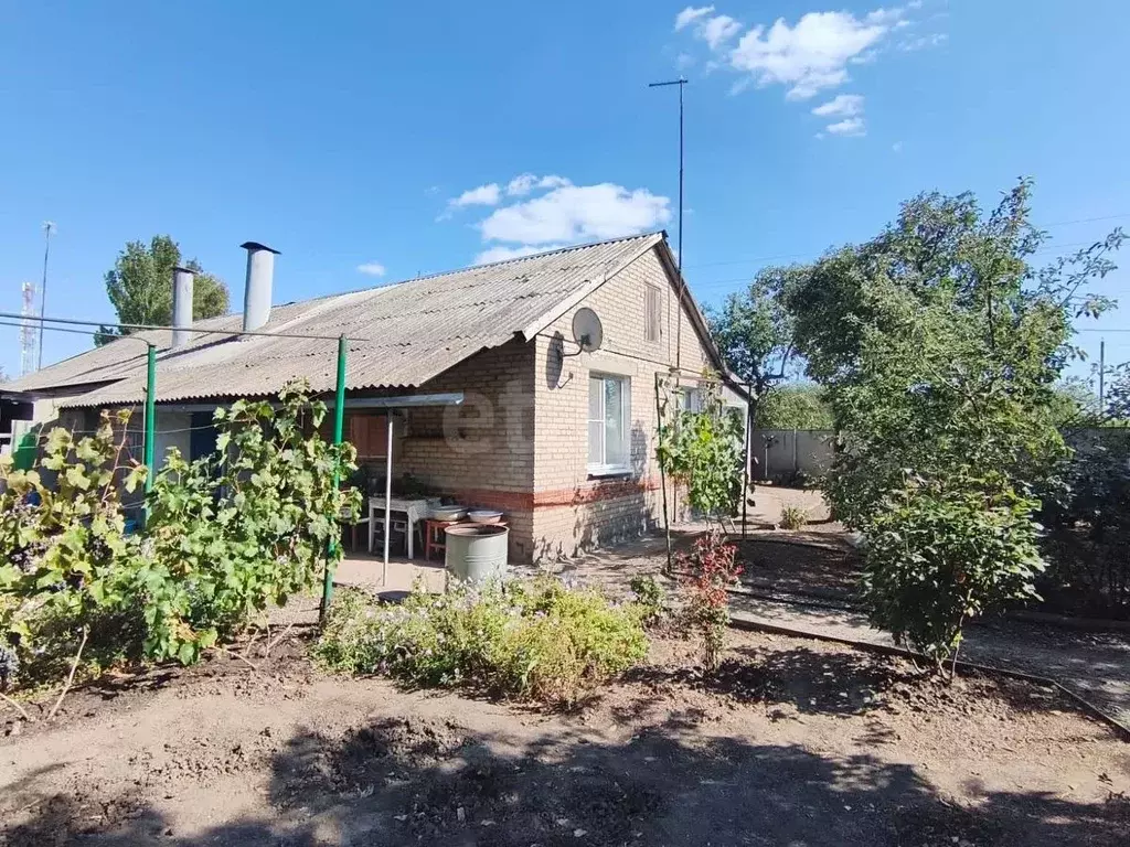 Дом в Ростовская область, Неклиновский район, с. Лакедемоновка ... - Фото 1