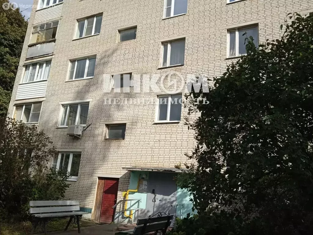 3-комнатная квартира: посёлок Дубровицы, 19 (61.3 м) - Фото 1