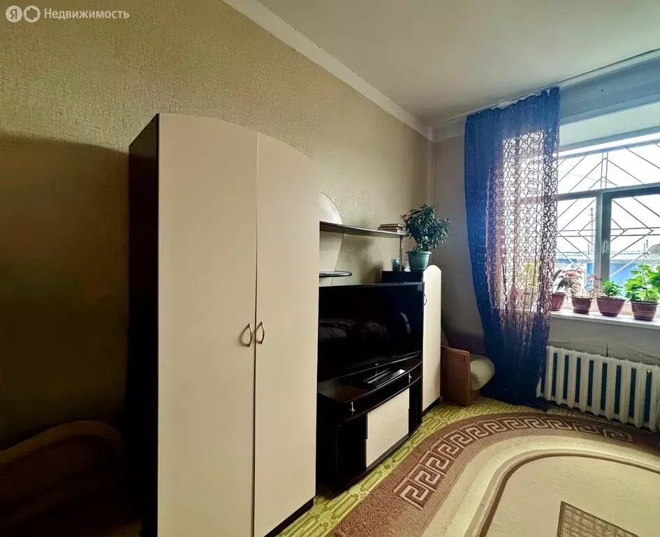 2-комнатная квартира: Белогорск, Медицинский переулок, 8 (87.1 м) - Фото 0