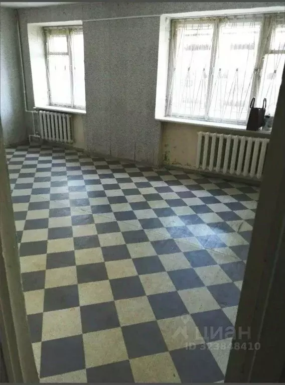 Офис в Свердловская область, Кировград ул. Свердлова, 68Б (58 м) - Фото 1