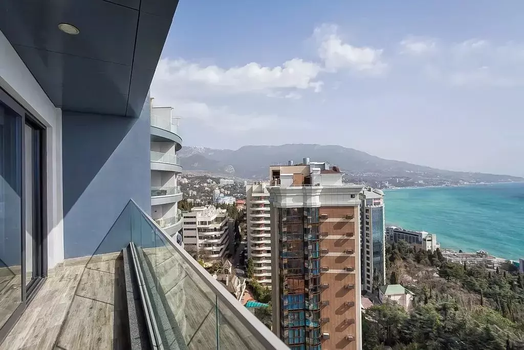 3-к кв. Крым, Ялта проезд Парковый, 6Б (70.0 м) - Фото 1