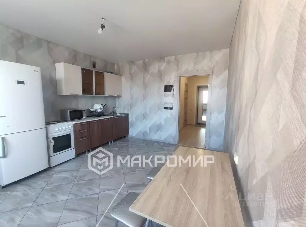 2-к кв. Брянская область, Брянск ул. Имени О.Н. Строкина, 2 (70.0 м) - Фото 1