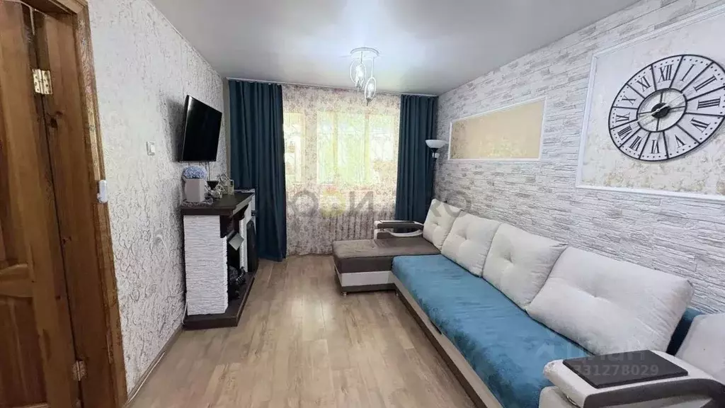 2-к кв. Алтайский край, Барнаул ул. Антона Петрова, 214 (43.0 м) - Фото 1