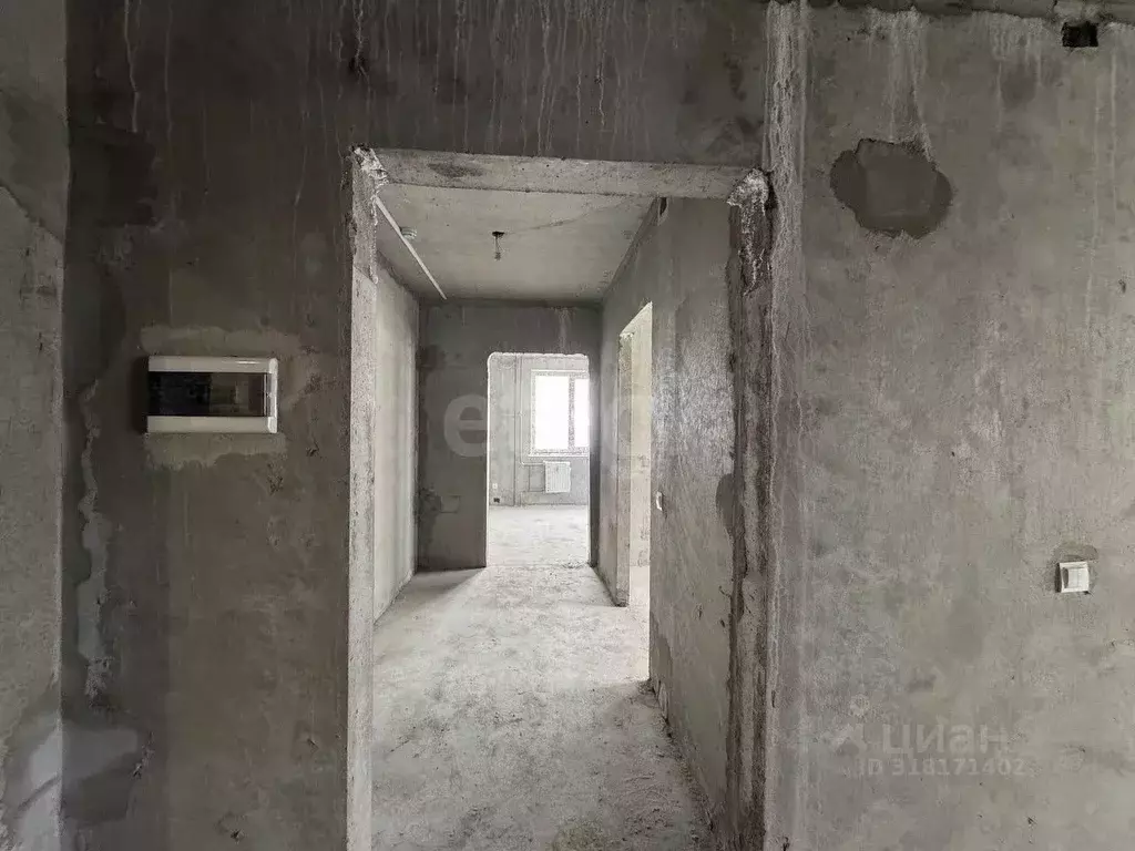 Студия Оренбургская область, Оренбург ул. Юркина, 8 (28.6 м) - Фото 1