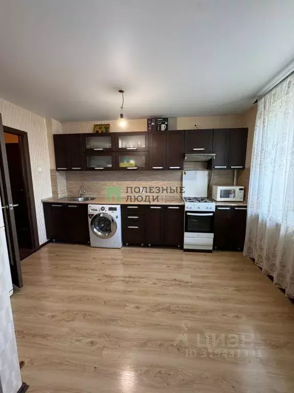 3-к кв. Татарстан, Зеленодольск ул. Фрунзе, 13А (67.8 м) - Фото 0