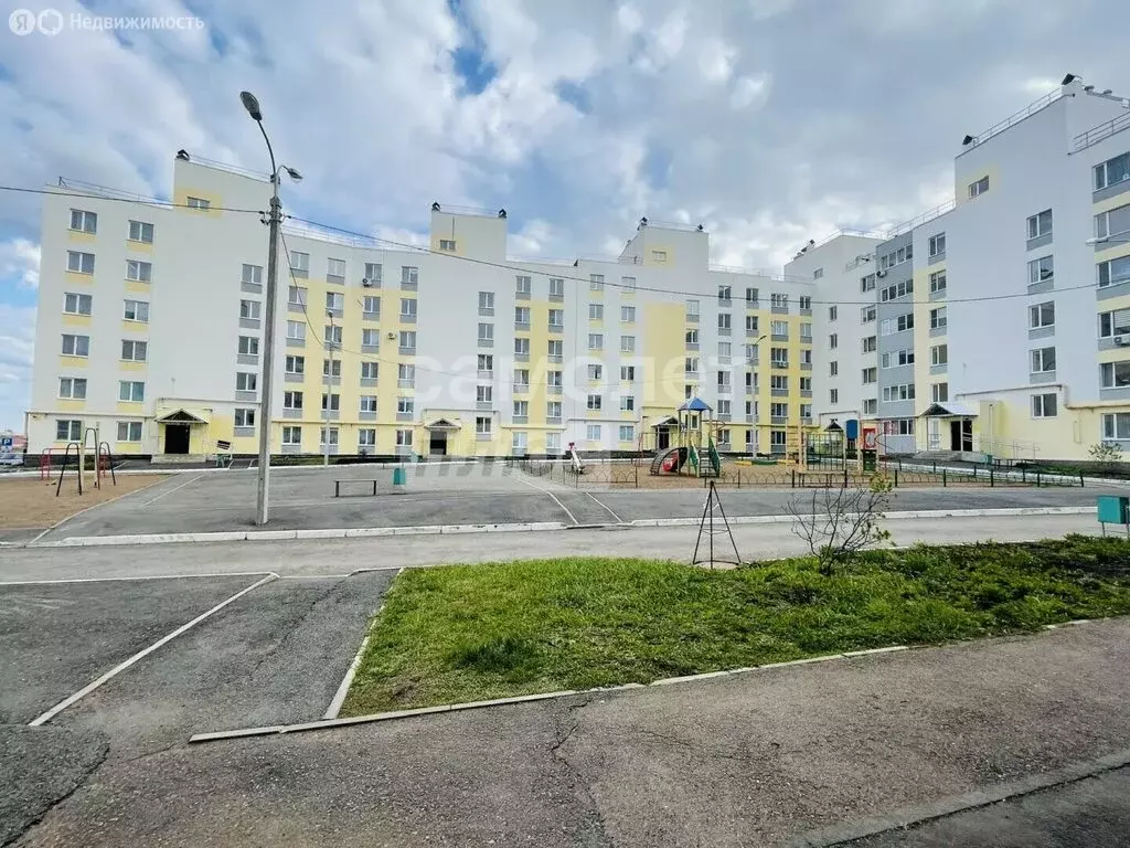1-комнатная квартира: село Миловка, проспект Чижова, 1 (37.1 м) - Фото 1