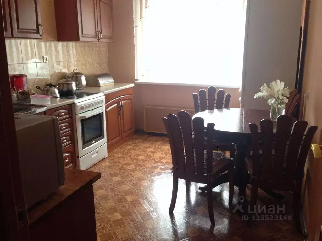 3-к кв. Белгородская область, Старый Оскол Макаренко мкр, 31к6 (64.0 ... - Фото 0