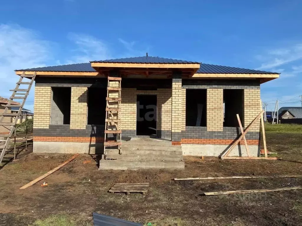 Дом в Башкортостан, Иглинский район, с. Акбердино ул. Дружбы, 4 (94 м) - Фото 1