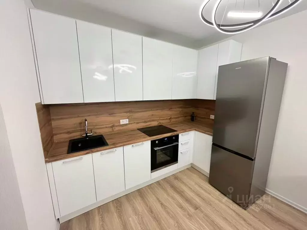 3-к кв. Московская область, Ленинский городской округ, д. Коробово ул. ... - Фото 0