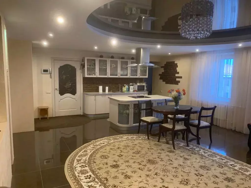 2-к кв. Псковская область, Псков Красноармейская ул., 31 (106.0 м) - Фото 2