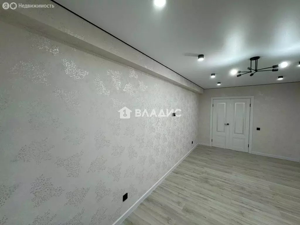 3-комнатная квартира: Пенза, улица Генерала Глазунова, 6 (78 м) - Фото 2