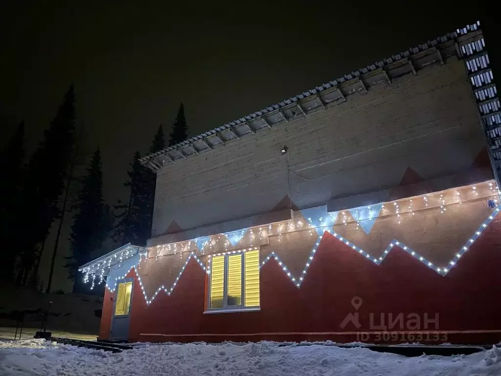 Дом в Кемеровская область, Таштагольский район, Шерегешское городское ... - Фото 1