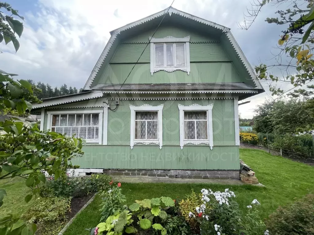 Дом в Ленинградская область, Приозерское городское поселение, Заречный ... - Фото 1