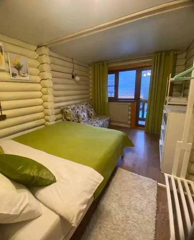 Комната Карачаево-Черкесия, Зеленчукский район, с. Архыз пер. 3-й ... - Фото 1