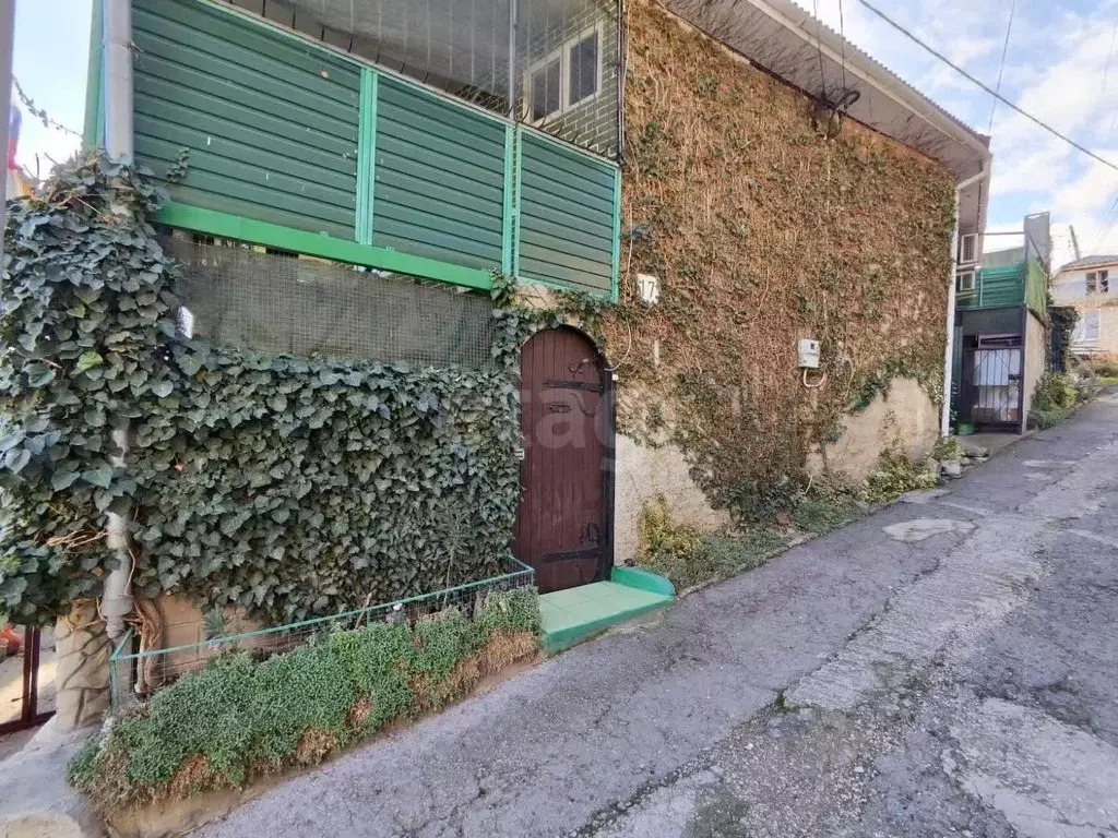 Дом в Крым, Алушта городской округ, с. Солнечногорское ул. ... - Фото 0